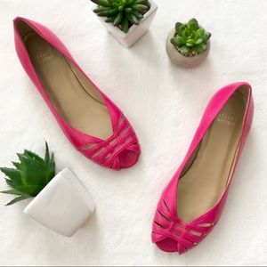 Stuart Weitzman fuchsia pink retro vintage flats